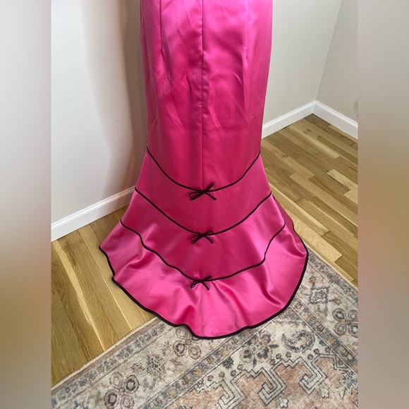 Vintage 90s/Y2K Barbie Mermaid Pink Black Strapless Bow Train Formal Dress 9/10 - Picture 3 of 9